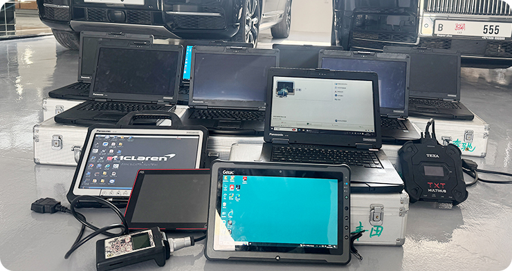 高級診断機器及び専用工具を完備